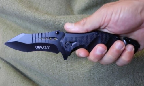 holding evatac knife